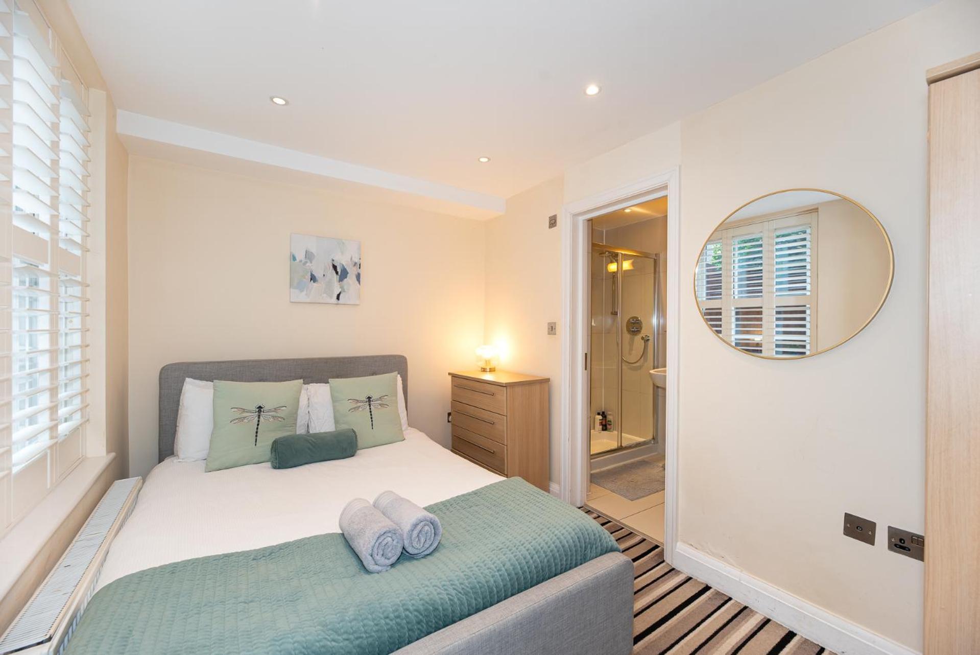 3 Bedroom Apartment With Private Terrace In Pimlico, Westminster, Victoria London Luaran gambar