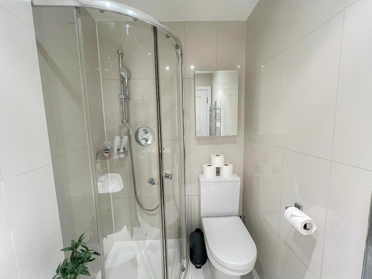3 Bedroom Apartment With Private Terrace In Pimlico, Westminster, Victoria London Luaran gambar