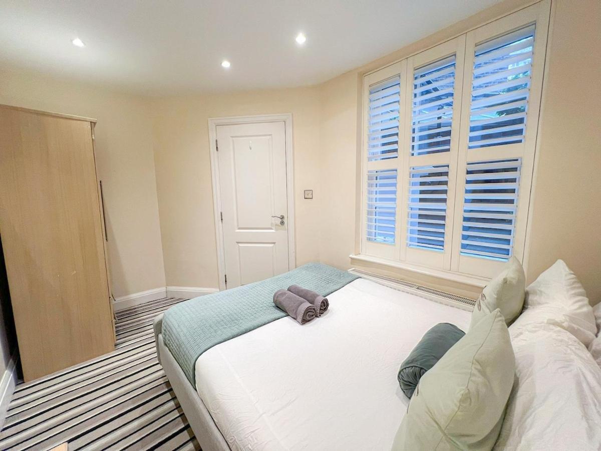 3 Bedroom Apartment With Private Terrace In Pimlico, Westminster, Victoria London Luaran gambar