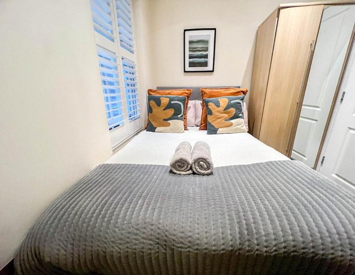 3 Bedroom Apartment With Private Terrace In Pimlico, Westminster, Victoria London Luaran gambar