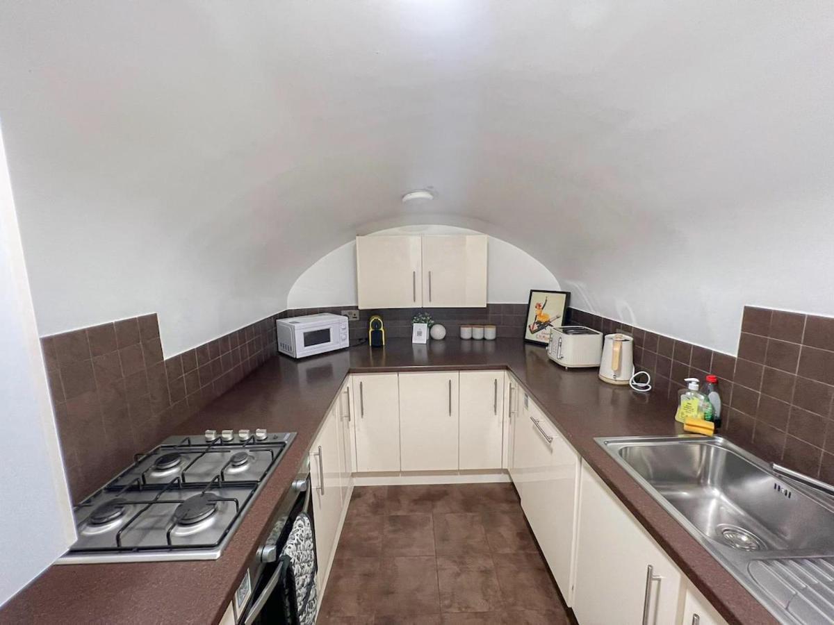 3 Bedroom Apartment With Private Terrace In Pimlico, Westminster, Victoria London Luaran gambar